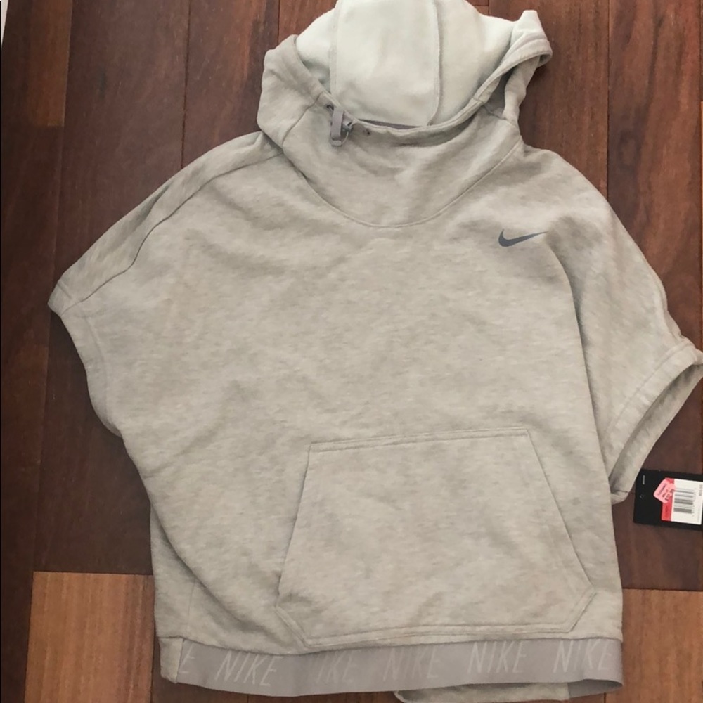 nike crop sweatshirt